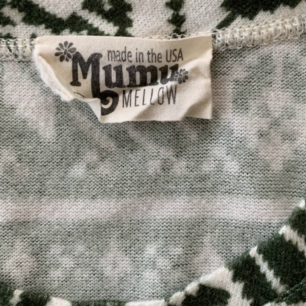 MUMU Mellow Long Sleeve Top Shirt Green Snowflake Holiday Christmas Winter Med - Picture 3 of 5